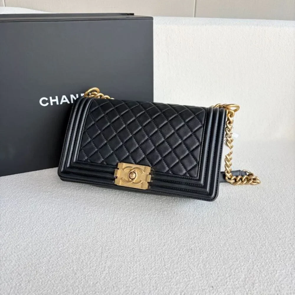 Chanel Women Pre-Loved Bag Very Good Condition